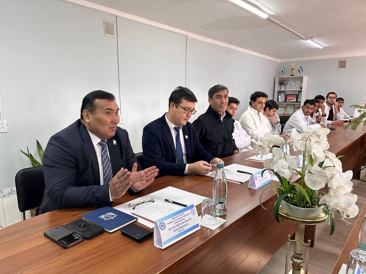 صورة توضيحية لخدمات الطلاب الدوليين وإرشادات السكن الجامعي في أوزبكستان
